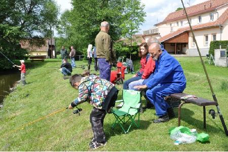 Dětské rybářské závody – 1.6.2014